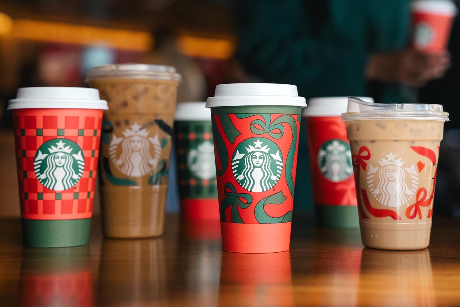 starbucks-holiday-drinks-11425-a28479af7bfc40c3afd5c9192b8c0ea2